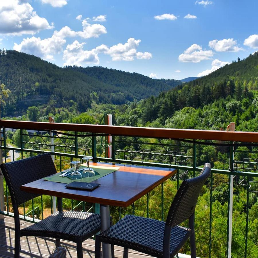 Des Rochers Hotel