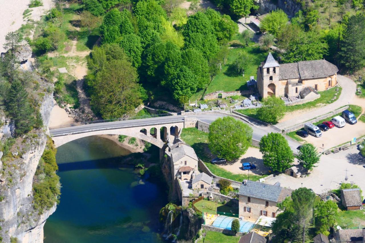 Des Rochers Hotel
